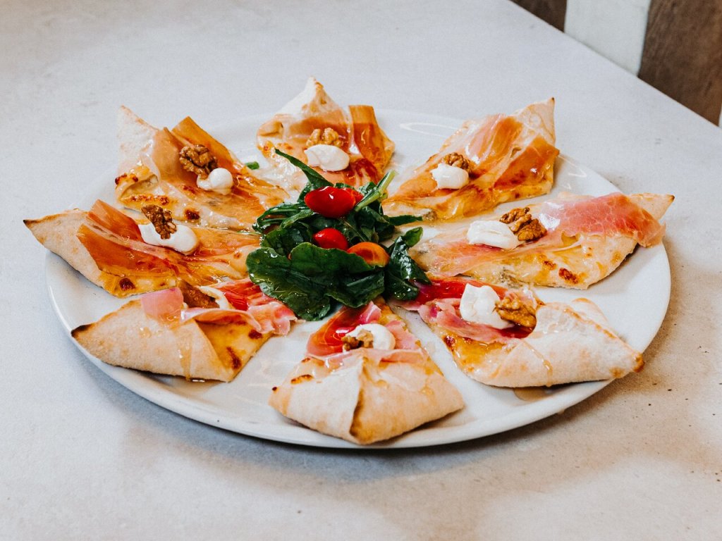 gourmet-pizza-a-must