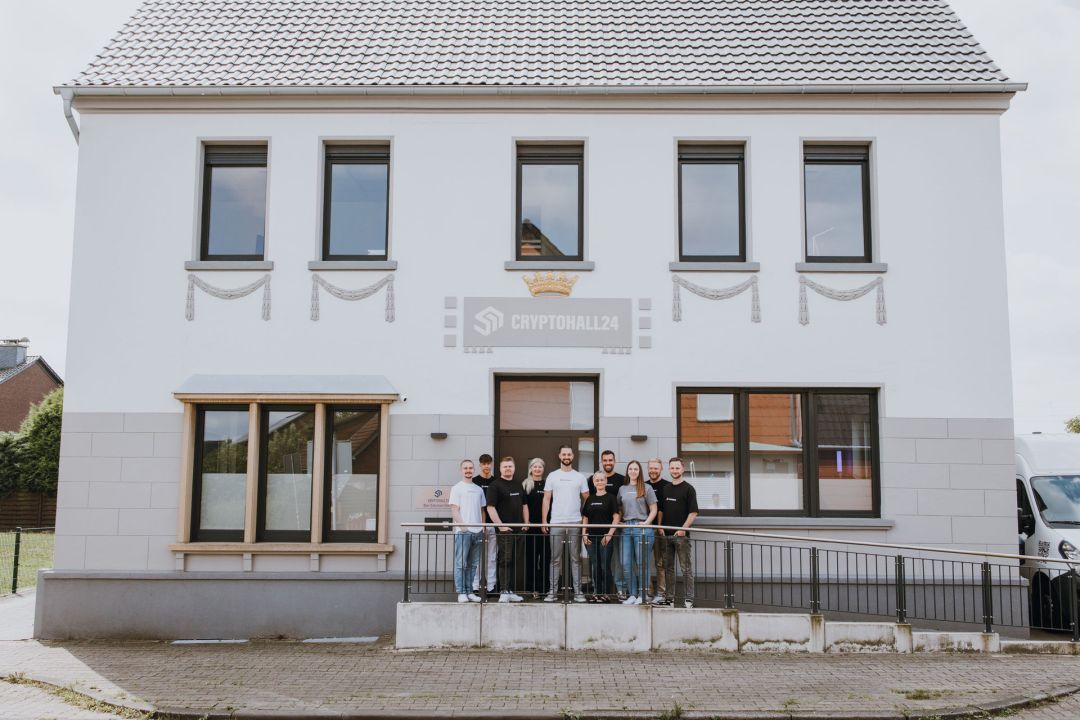 Team-photo-Cryptohall24-1
